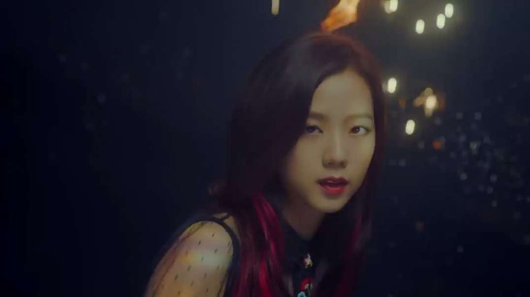 BLACKPINK - PLAYING WITH FIRE